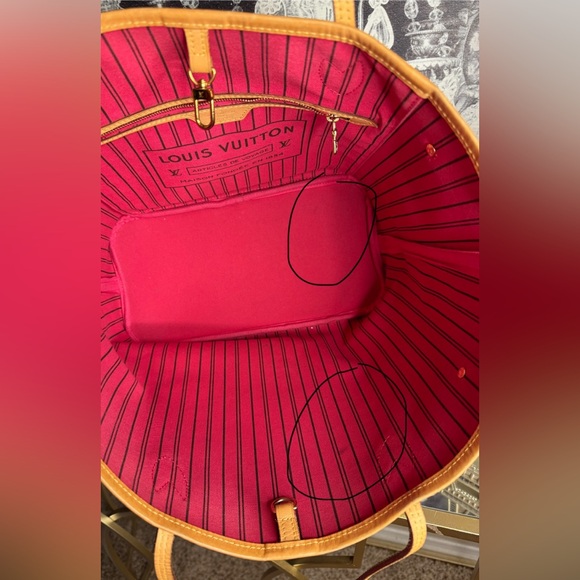 Louis Vuitton Monogram Limited Edition Neverfull MM Bay Chain - Picture 15 of 15